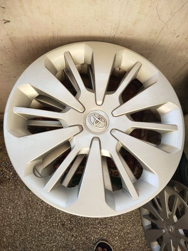 Toyota Passo 14 Inch Genuine Japanese Rims and Wheel Caps 4