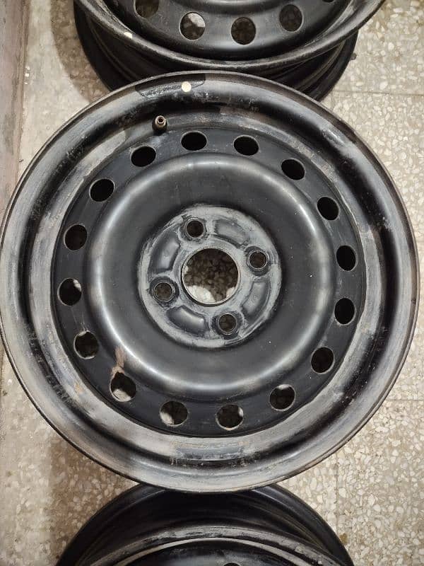 Toyota Passo 14 Inch Genuine Japanese Rims and Wheel Caps 14