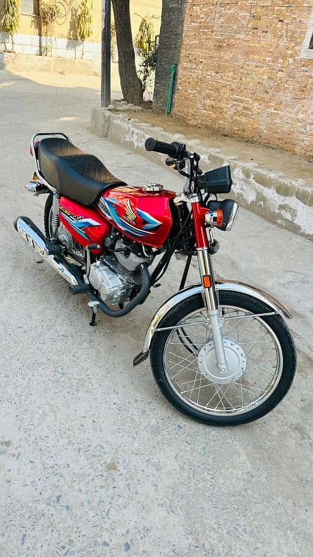 Honda CG 125 Model 2024 Show Room Condition 2