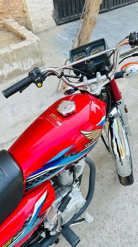 Honda CG 125 Model 2024 Show Room Condition 8