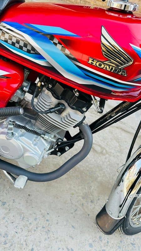 Honda CG 125 Model 2024 Show Room Condition 9