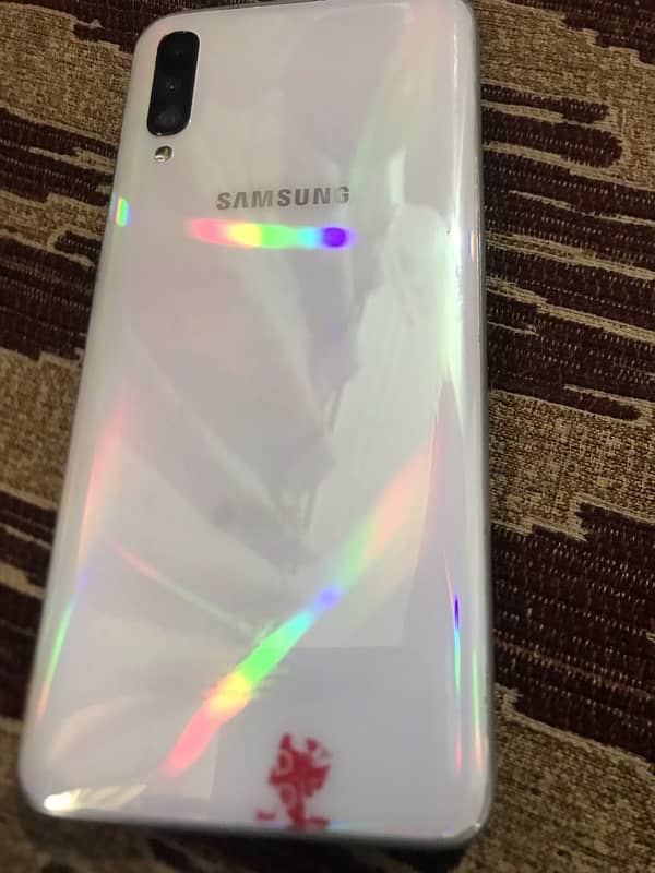 samsung A70 6/128 1