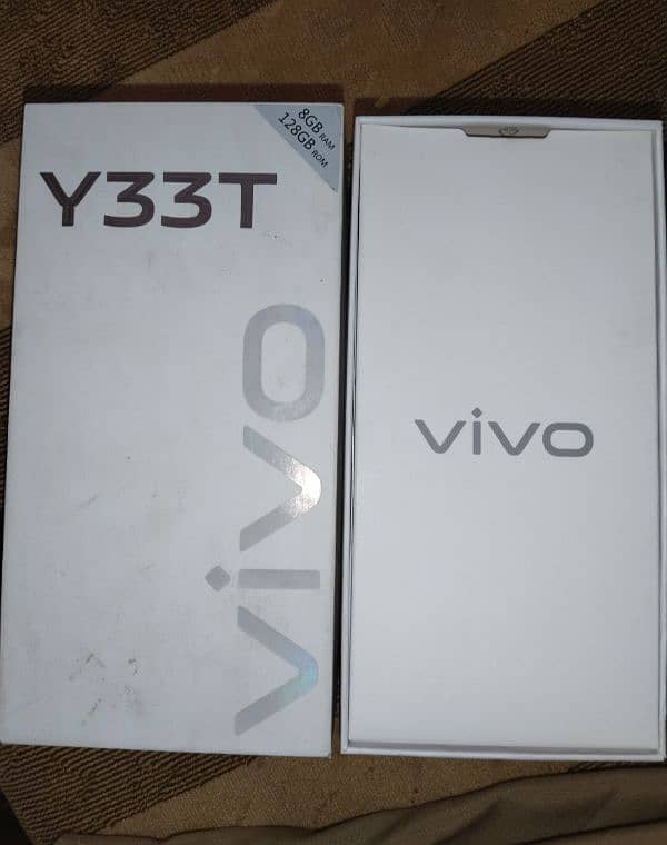 vivo y33t 12/128 with box and cable 5