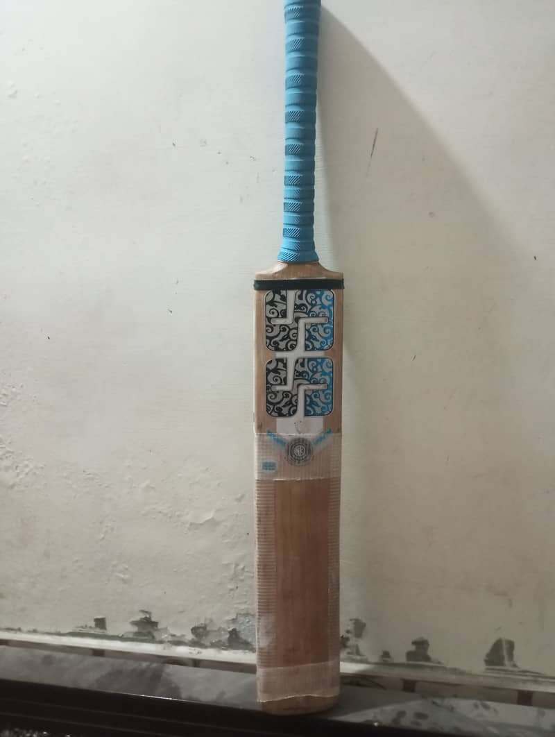 full kit with original English willow bat 7