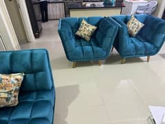 7 Seat - Velvet Sofa Set - NO Stains