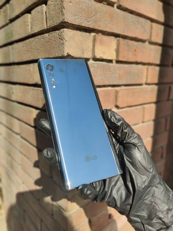 LG velvet. . . . . 6/128gb. . . . . . curved display. . . . . . . fresh piece 0