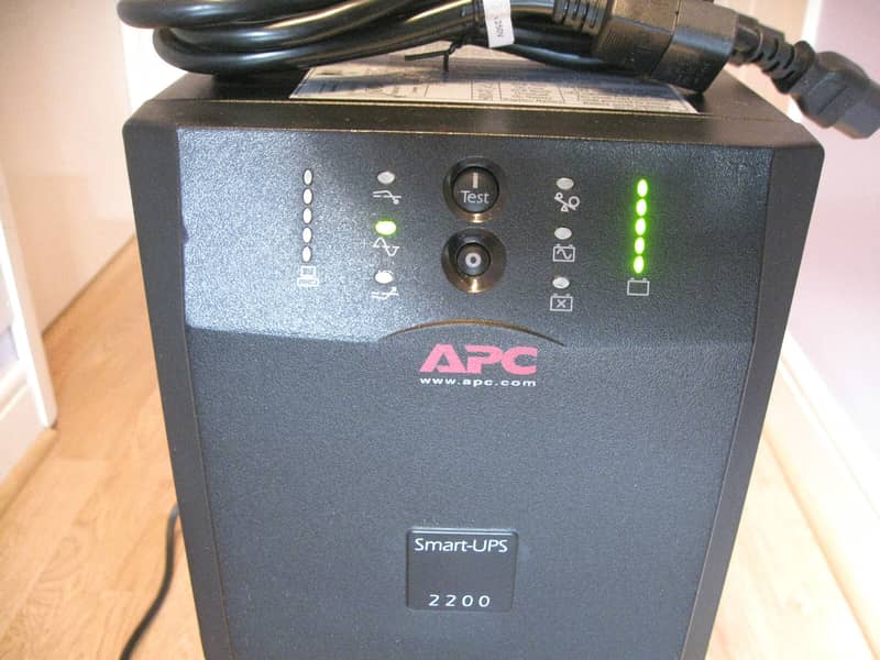 Apc UPS 1kva/2kva/3kva/5kva/6kva/8kva/10kva. 9