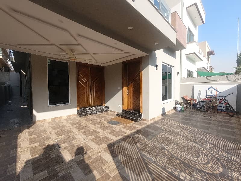 On Excellent Location A Centrally Located House Is Available For sale In Rawalpindi 5