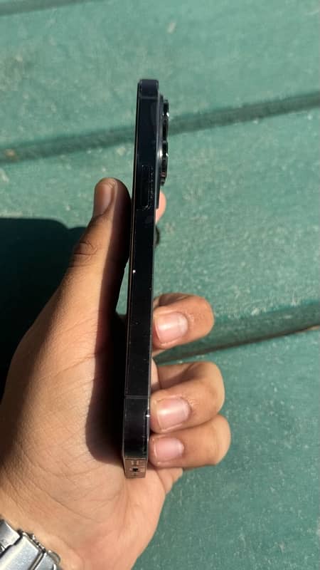 Iphone 14 pro 128gb deep purple pta approved 2