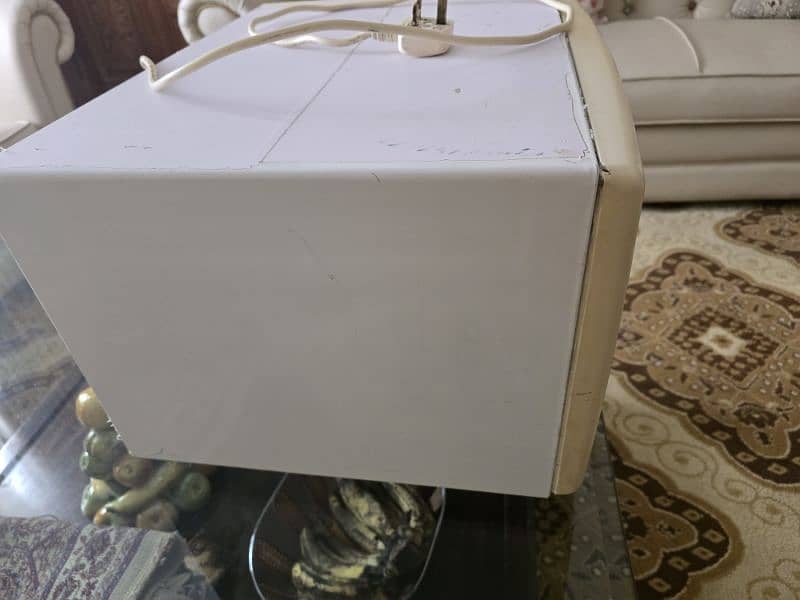 Sanyo Microwave Oven 1