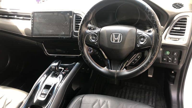 Honda Vezel 2018 3