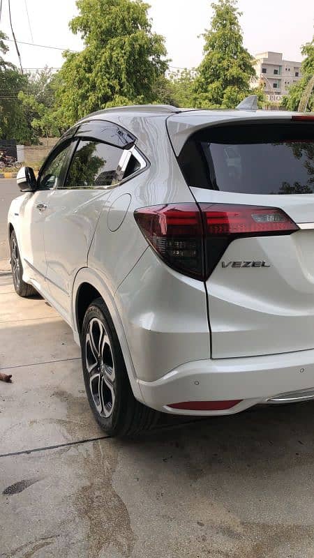 Honda Vezel 2018 8