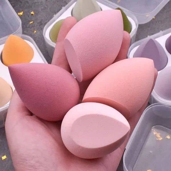 Mini Pack of 6 Beauty Blenders Compact Design for Smooth, Flawless 1