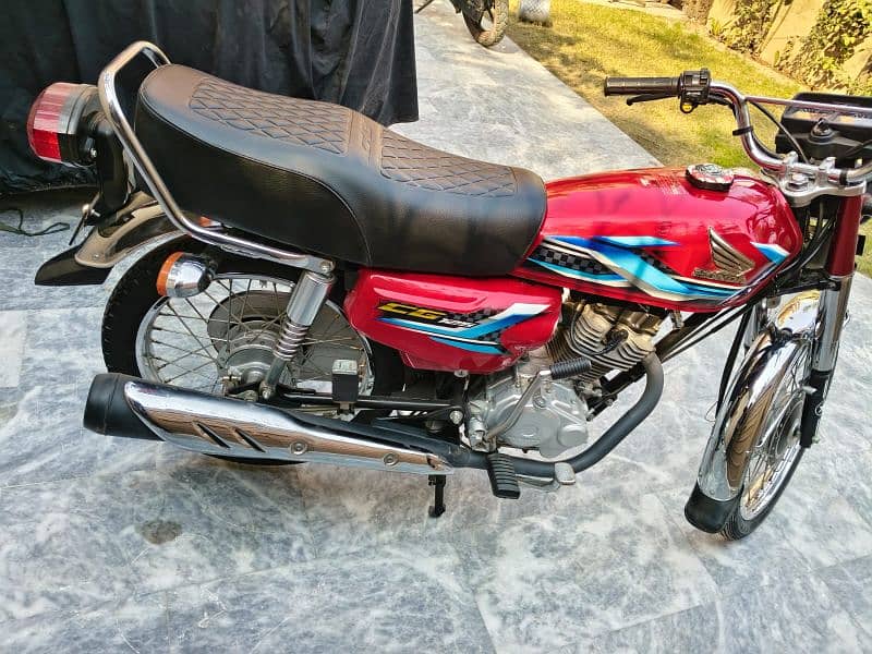 Honda 125 2024 5