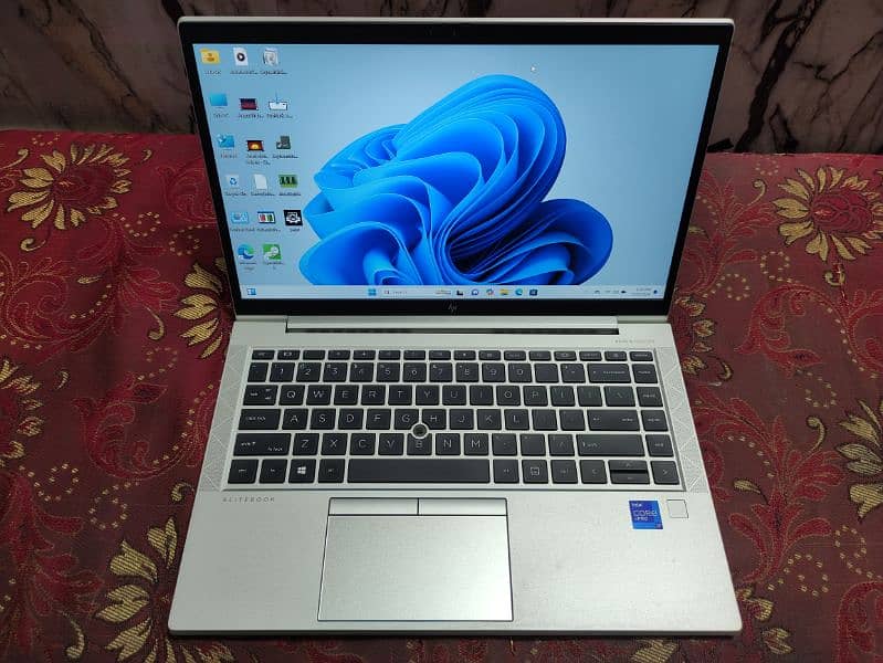 Hp Elitebook 840 G8 (Ci7 11th Gen) Iris Xe Graphics (A plus condition) 9