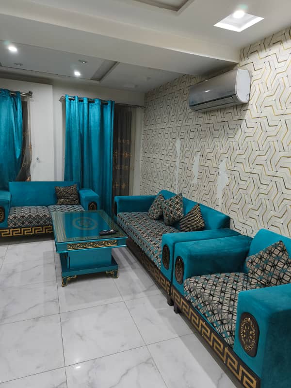 Luxury Furnished Flat Available on Daily Basis Rent 8