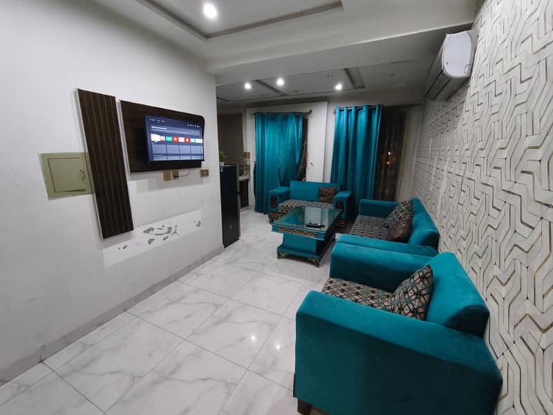 Luxury Furnished Flat Available on Daily Basis Rent 10