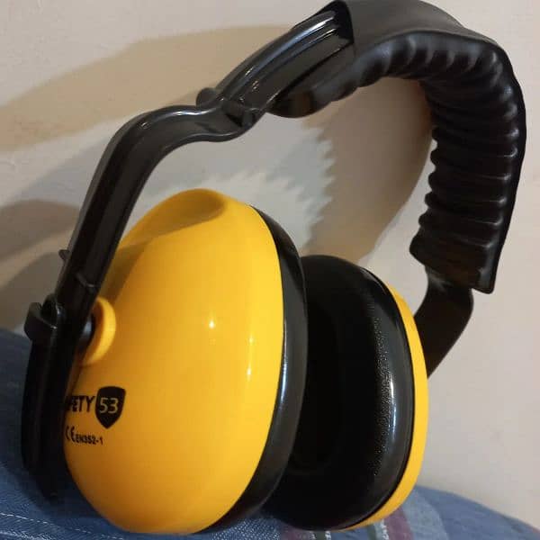 Ear muff Ear Protection Anti Noise Reduction 1