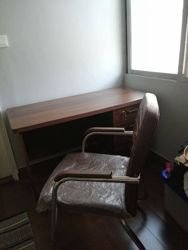 office table and chair 2