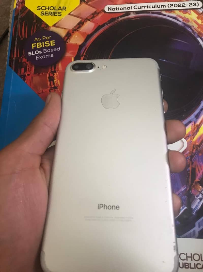 Apple iPhone 7 Plus 0