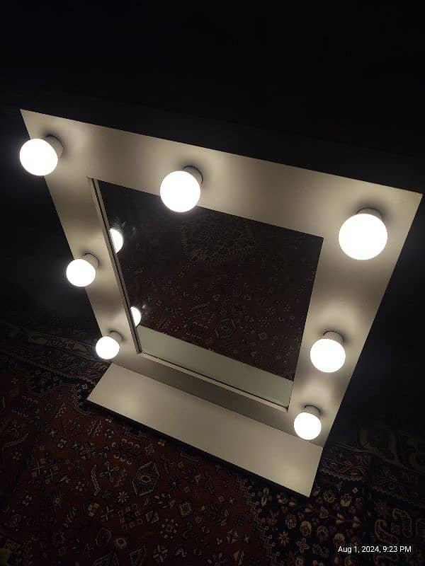 Vanity mirror with Light imported mirror Makeup mirror 2