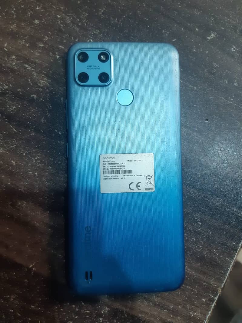 Realme C25 0