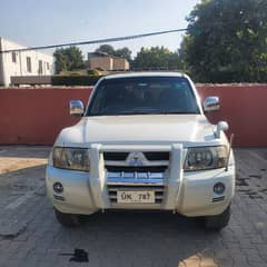 Mitsubishi Pajero 2004