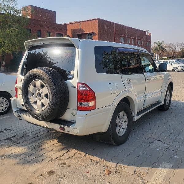 Mitsubishi Pajero 2004 7