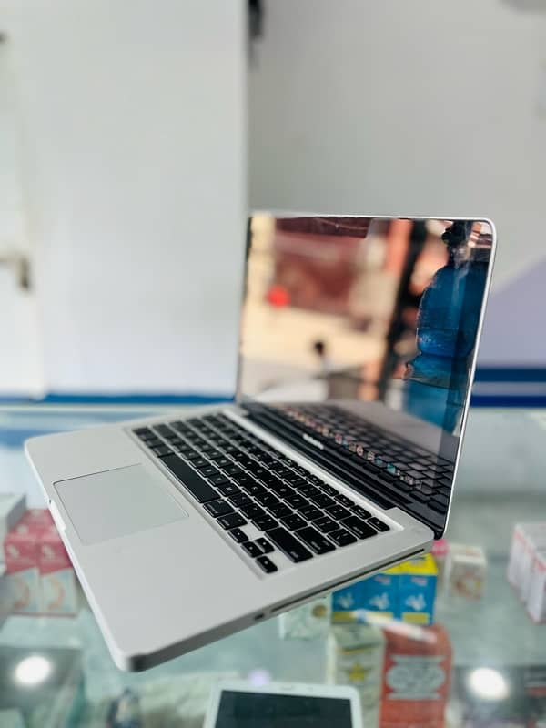 macbook pro 8