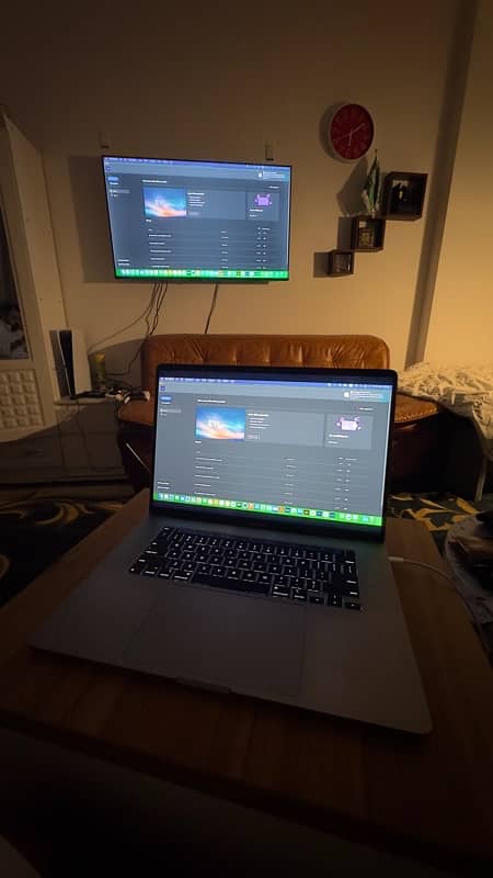 Macbook Pro 2019 1 TB SSD I9 64 GB Ram 4 GB GPU SPACE GRAY 4