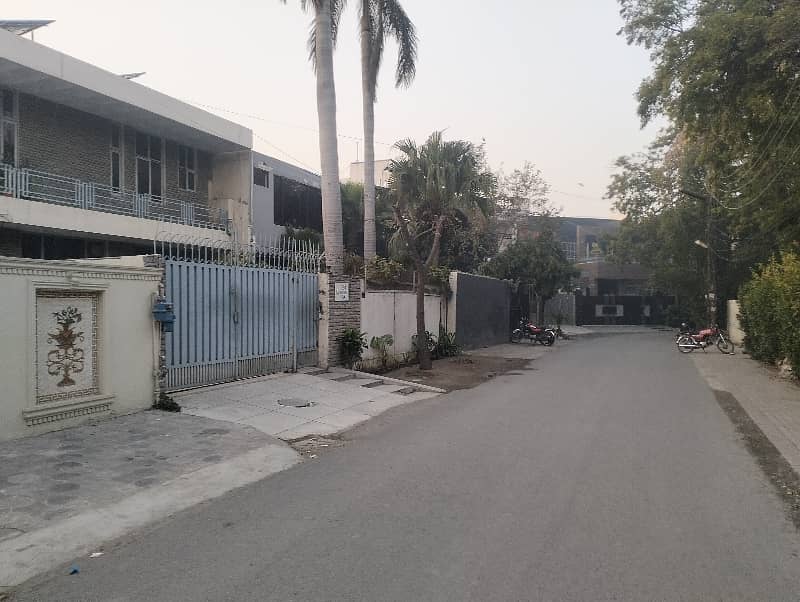 12 Marla Double Storey Road For Rent Johar Town G3 Block 29