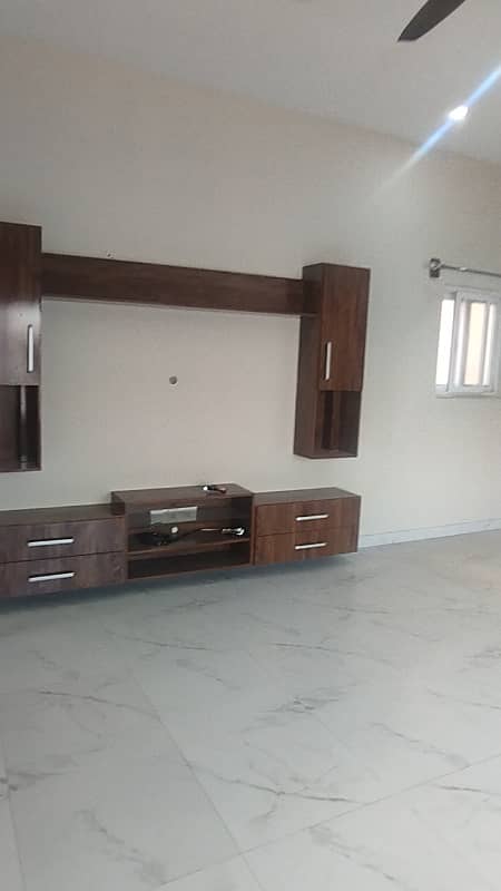 1 kanal like brand new upper portion for rent 14