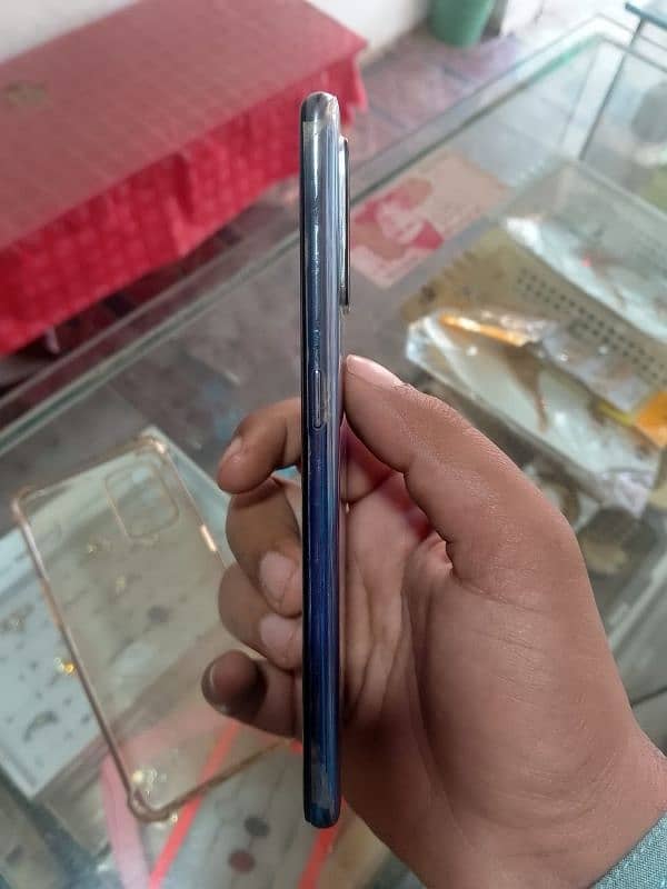 Oppo f19 condition 10/9.5 2