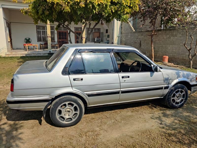 Toyota Corolla 1986 5