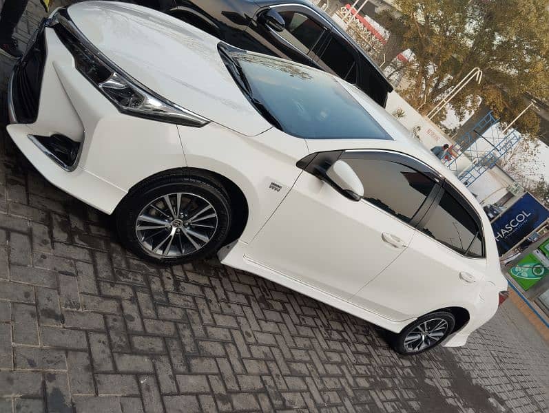 Corolla Altis 1.6 3