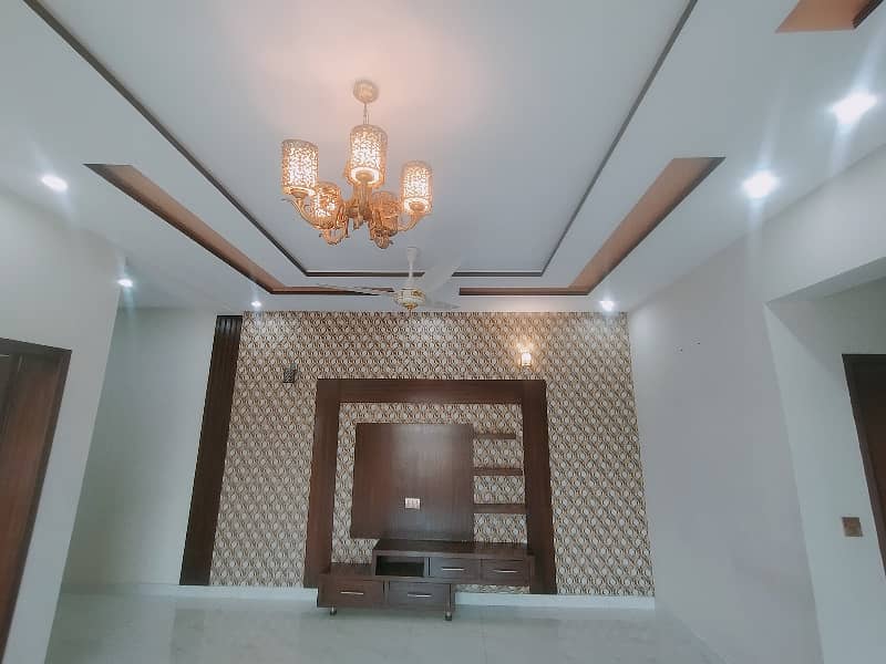 10 Marla Brand New Upper Portion For Rent In Nasheman E Iqbal Society Phase 2 2