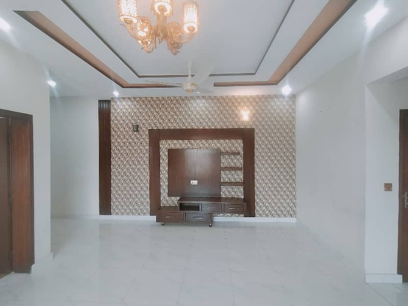 10 Marla Brand New Upper Portion For Rent In Nasheman E Iqbal Society Phase 2 0