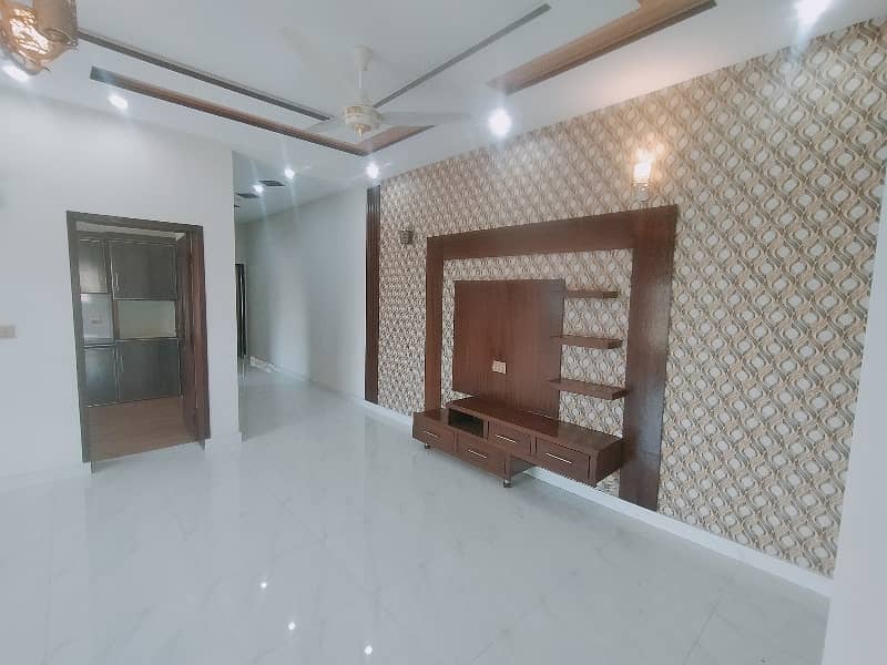 10 Marla Brand New Upper Portion For Rent In Nasheman E Iqbal Society Phase 2 11