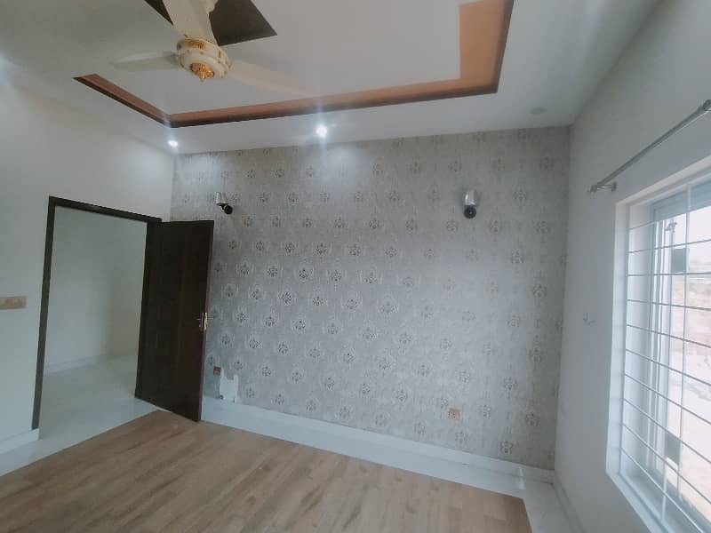 10 Marla Brand New Upper Portion For Rent In Nasheman E Iqbal Society Phase 2 15