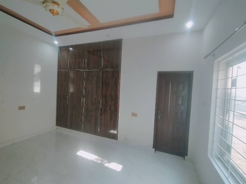 10 Marla Brand New Upper Portion For Rent In Nasheman E Iqbal Society Phase 2 20