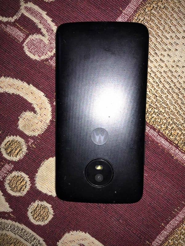 Moto E4 12