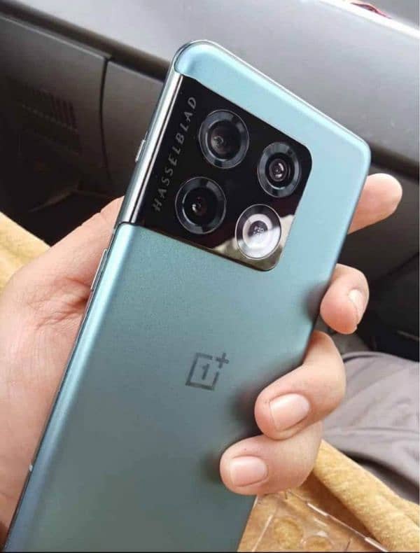 OnePlus 10 pro PTA approved condition 10/10 water pack 1