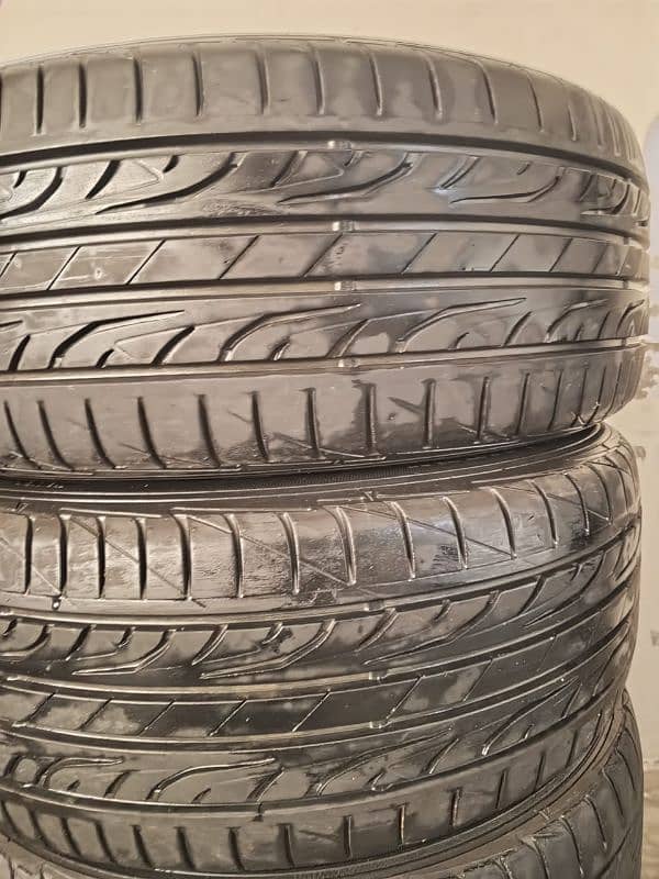 Dunlop Japan Tires 215/55 r 16 Good Condition One Tire Puncture 1.6 0