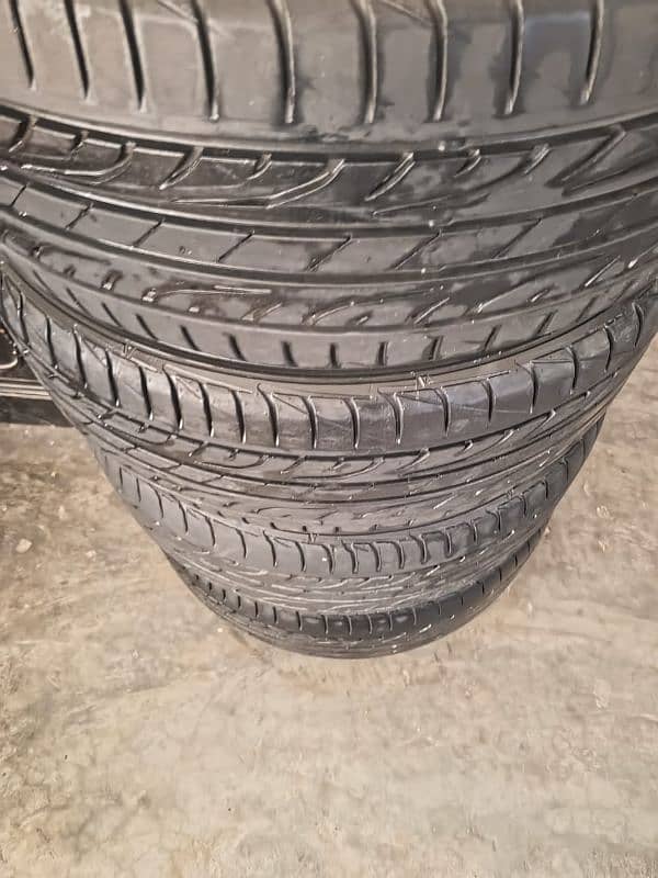 Dunlop Japan Tires 215/55 r 16 Good Condition One Tire Puncture 1.6 6