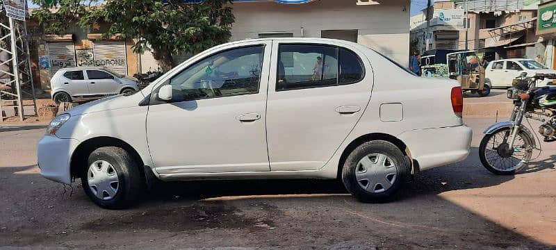 Toyota Platz 2004 7