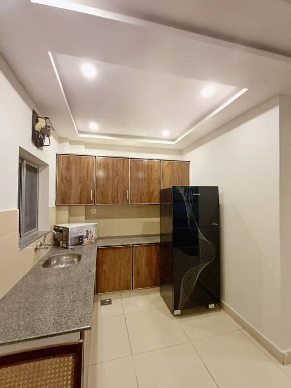 Furnished 1 bed apartment for rent at prime location 6