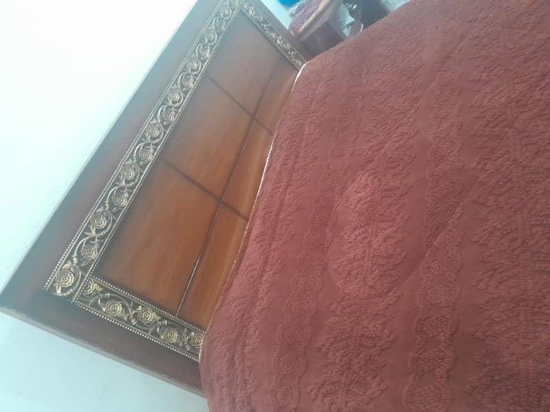 urgent sell.     double bed + 8" matrice for sell 3