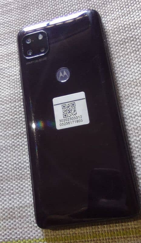 MOTOROLA ONE 5G 1