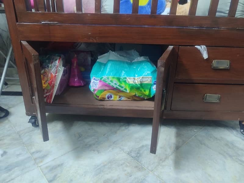 Baby cot for sale 2