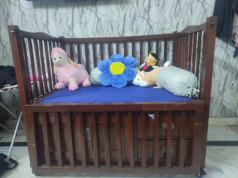 Baby cot for sale 6